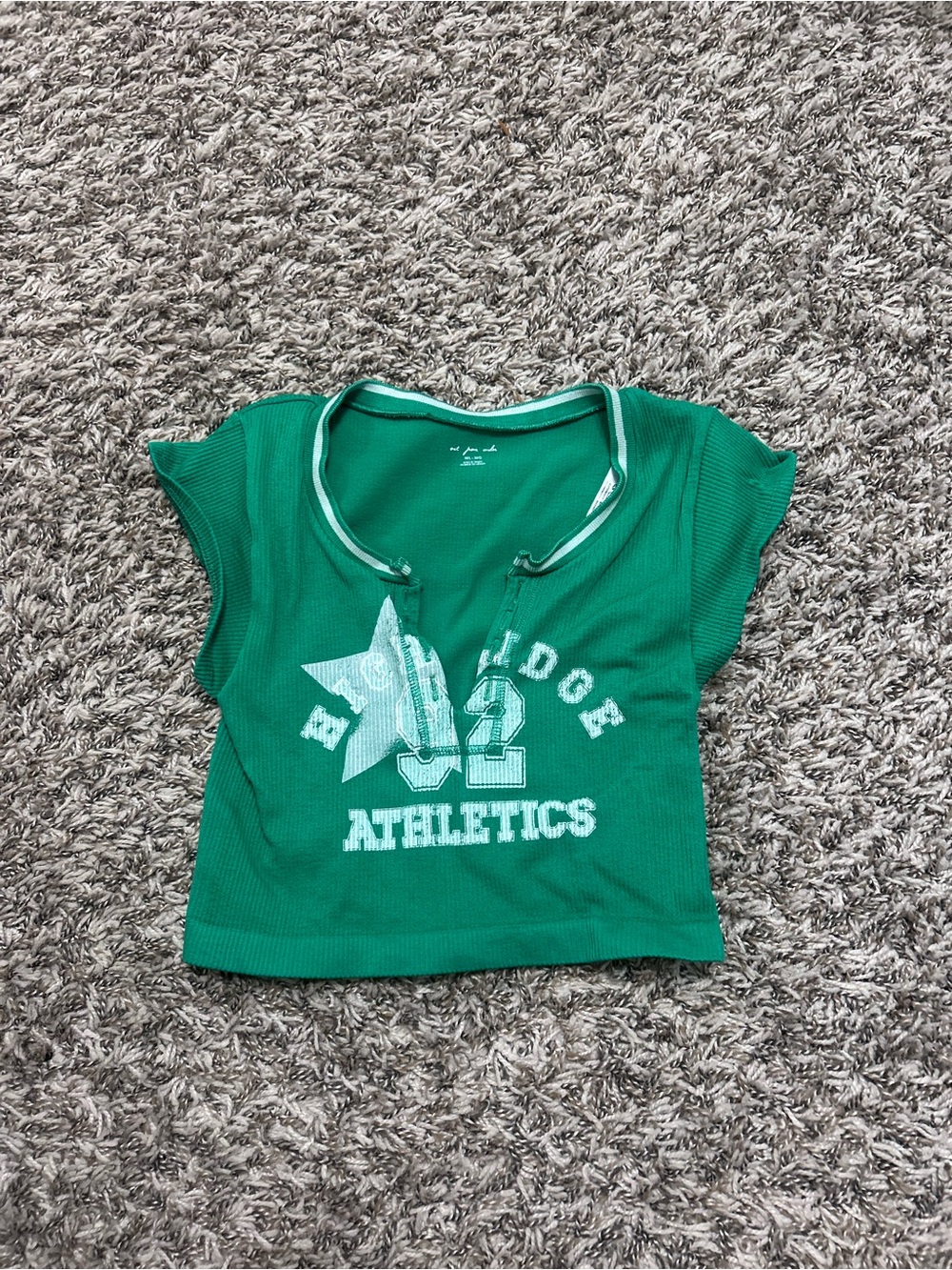 Urban Outfitters Green 'Bulldge Short Sleeve Cropped Tee